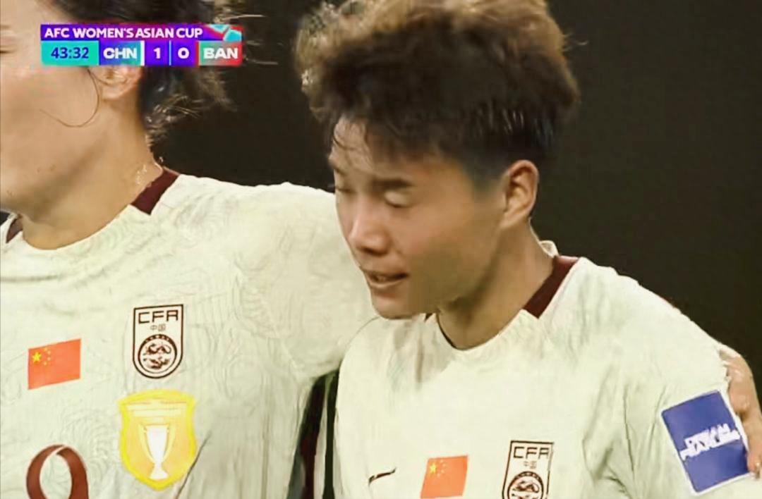 世界杯客户端安装包-高兴不起来！中国女足2-0开门红，踢得混乱险丢球，这样踢难卫冕