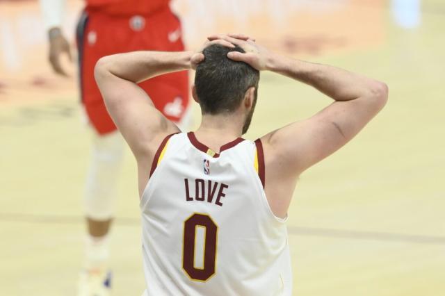 世界杯手机观看app下载-拉夫巨额合同让骑士发难 两瓶毒药必须选一瓶？